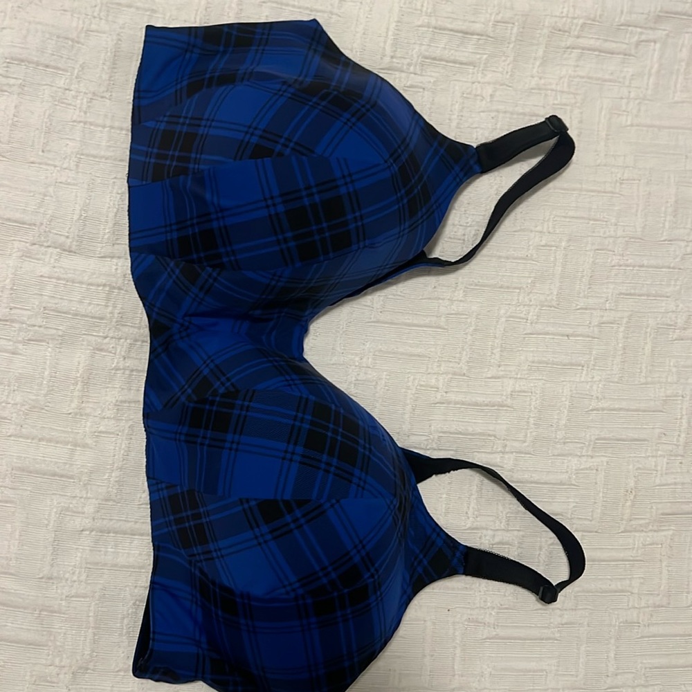 42 DD torrid black bra